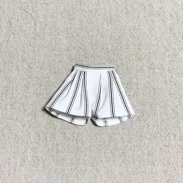 3작가님 구매 22cm 인형 퓨어니모2 모션S 숏팬츠