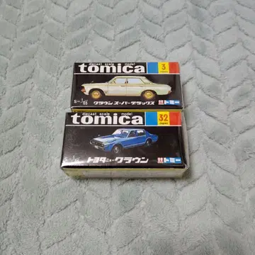 토미카 30주년 복각 크라운 슈퍼 디럭스 & 도요타 뉴 크라운 2대