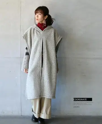 어레인지로 멋을 극대화. 후드 부착 베스트 OTONA 익명 배송