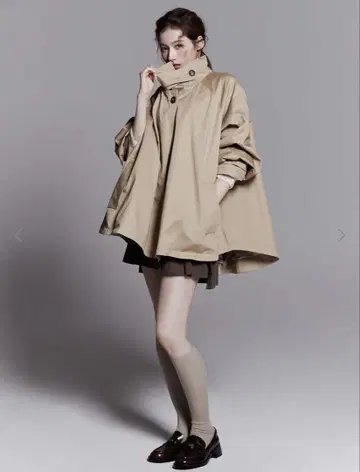 LENINA BAYLIN 케이프 트렌치 코트 착용 코트