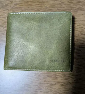 키소라 올리브 그린 가죽 접이식 지갑
