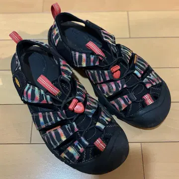KEEN NEWPORT H2 27cm 우측 복원 이력 있음