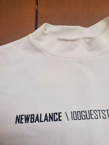 NEW BALANCE 100GUESTST 화이트 셔츠 사이즈 1