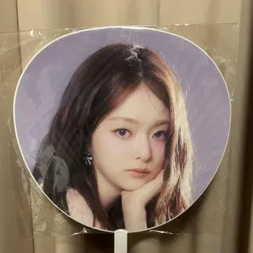 프로미스나인 부채 2025년 도쿄 월드 투어 나경