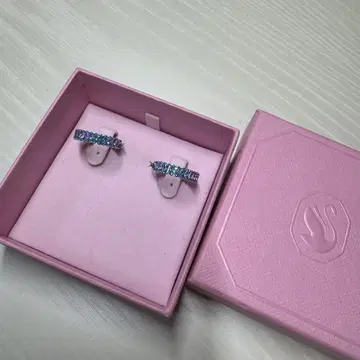 SWAROVSKI 스와로브스키 귀걸이 와타나베 쇼타