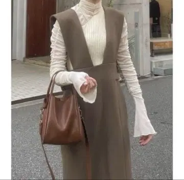 [ 새상품급 ] eaphi 하이 웨이스트 벨트 점퍼 스커트