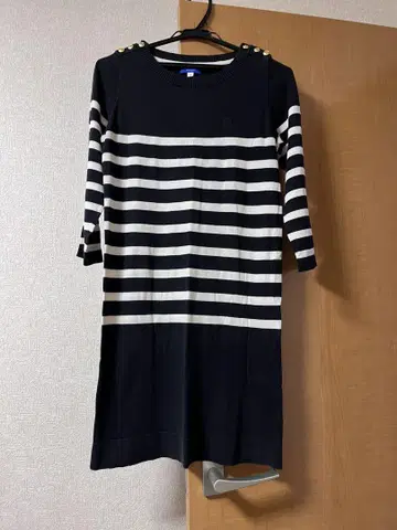 블루 레이블 크레스트브릿지 스트라이프 원피스 38