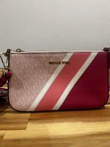 MICHAEL KORS 스트라이프 숄더백