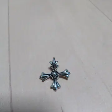 실버풍 크로스형 액세서리