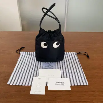 ANYA HINDMARCH 파우치 아이즈