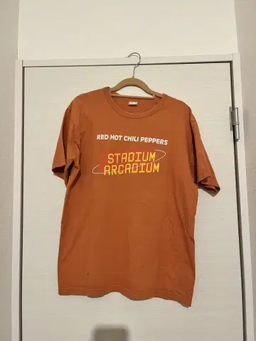 RED HOT CHILI PEPPERS 티셔츠