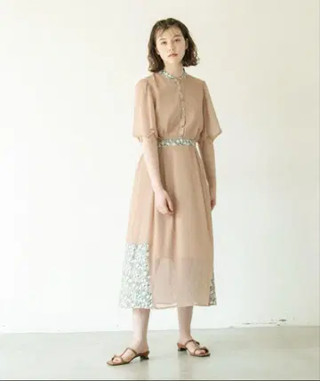 튤립 패턴 쉬폰 절개 원피스