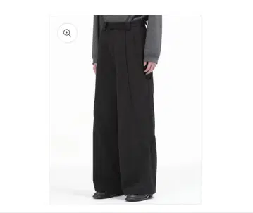 GOATESSENCE TUCK WIDE PANTS size 2