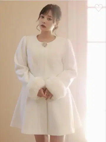 evelyn 비쥬 코트 2023 모델