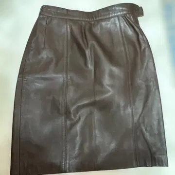 Salvatore Ferragamo 다크 브라운 가죽 타이트 스커트