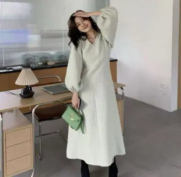 벌스데이 바쉬 트위드 퍼프 롱 슬리브 드레스