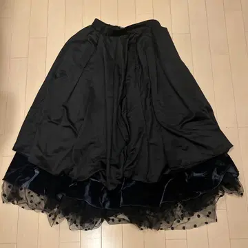 ECLIN 플레어 스커트 블랙