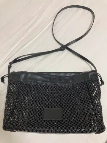 LOW CLASSIC RATTAN STRING BAG