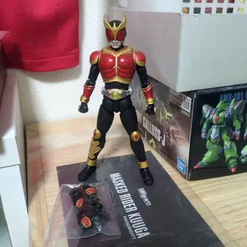 S.H.Figuarts 진골조제법 가면라이더 쿠우카 라이징 마이티