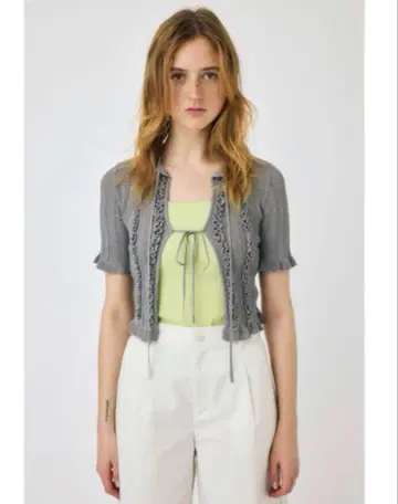 미사용 새상품 MOUSSY FRILL STRIPED 가디건