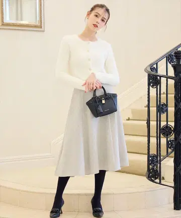 클리닝 완료 새상품급 디자인 버튼 샤기 노카라 가디건