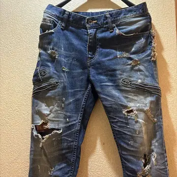 데미지 가공 다크 블루 데님 팬츠