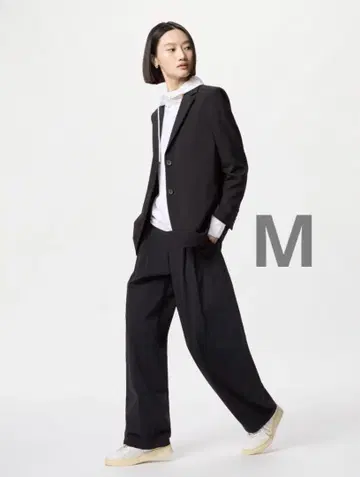 유니클로 울트라 스트레치 액티브 와이드 팬츠 긴 길이 M 블랙