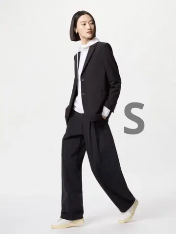 유니클로 울트라 스트레치 액티브 와이드 팬츠 긴 길이 S 블랙