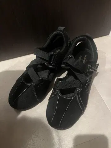 Foundry Footwear 스트랩 스니커즈 블랙