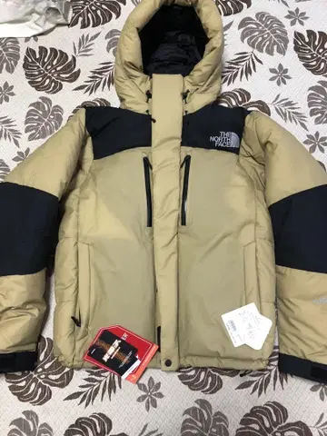 THE NORTH FACE 다운 자켓 베이지/블랙