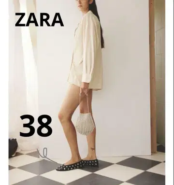 ZARA 자라 스터드 장식 가죽 발레리나 슈즈 38 (24.6cm)