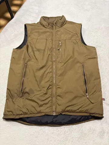 BAF사 ECWCS LEVEL7 PRIMALOFT VEST 코요테