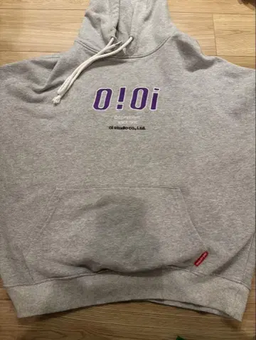 O!Oi 그레이 후드티
