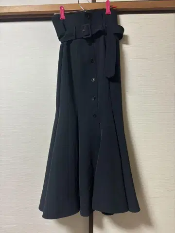 SNIDEL(스나이델) 프론트 버튼 머메이드 스커트