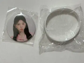 ILLIT GlitterDay 팝업 모카