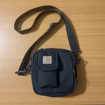 Carhartt 블랙 숄더백