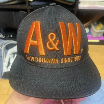 A&W 자수 로고 캡 블랙