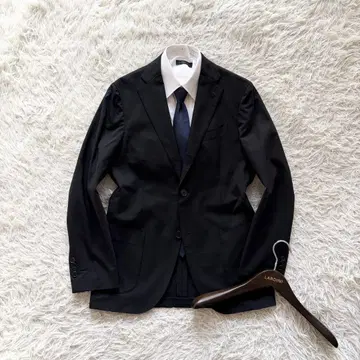 [ 새상품급 ] LARDINI 블랙 울 자켓 사이즈 46