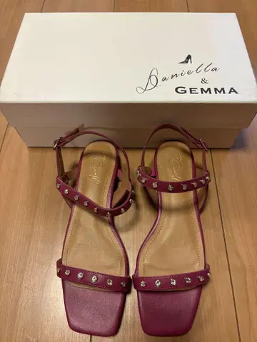 Daniella & Gemma 핑크 샌들 35
