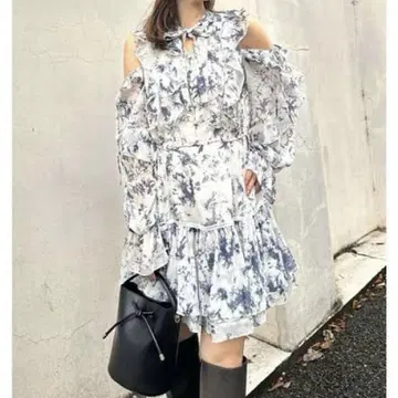 [새상품급] SNIDEL 스나이델 프린트 프릴 미니 원피스 NVY 0