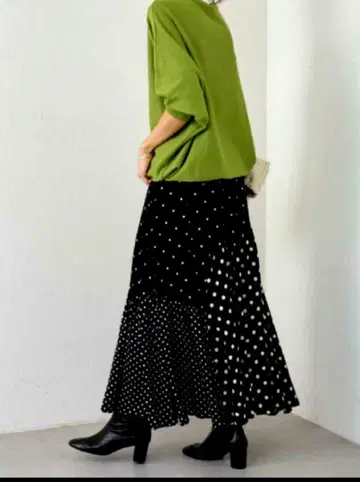 비어즐리 도트 롱 스커트