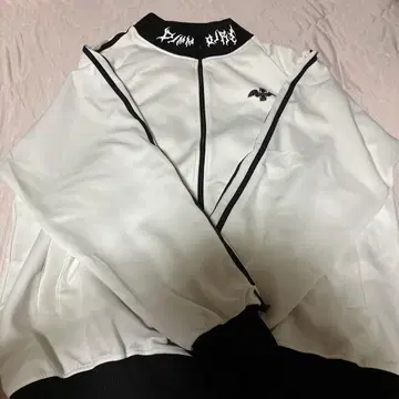 Dim Moire 화이트 저리 상의