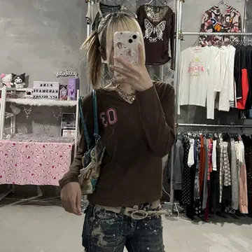 아디다스 로고 v넥 브라운 넘버 디자인 롱티