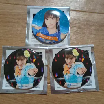 Aqours Documentary 캔뱃지 이나미 안쥬 세트