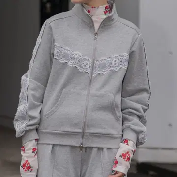 새상품급 POPPY LACE ZIP SWEAT SHIRT 아사기니요