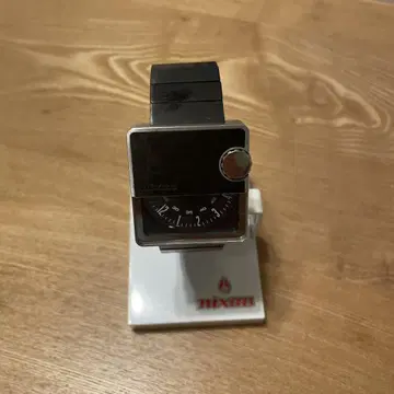 NIXON 실버 블랙 아날로그 시계