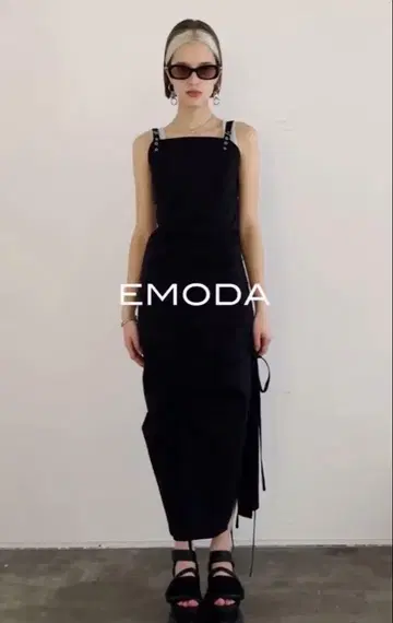 EMODA 드로우 스트링 나일론 맥시 원피스 [ 블랙 ]