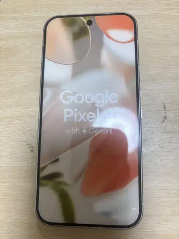 Google Pixel 9 화이트 모크업