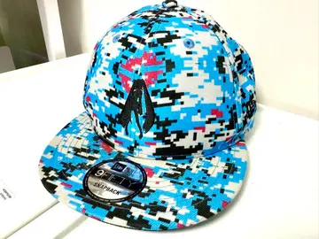 New Era x 하츠네 미쿠 콜라보 한정판 캡 뉴에라