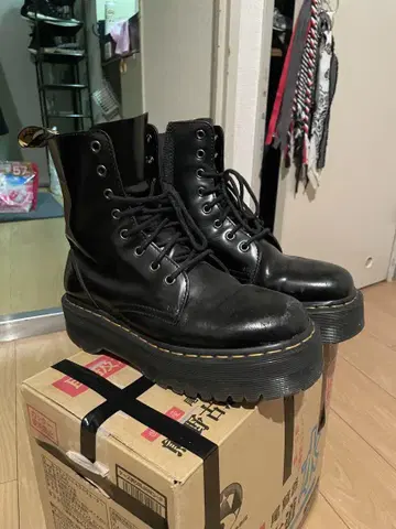 닥터마틴 Dr.Martens Jadon 통굽 UK7 260